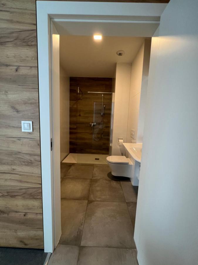 Aparthotel Apartamenty Czarna Gora 320 Сенна Экстерьер фото