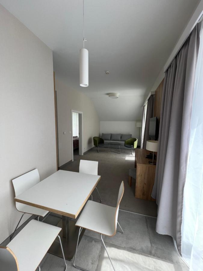 Aparthotel Apartamenty Czarna Gora 320 Сенна Экстерьер фото